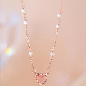 Rose gold heart necklace